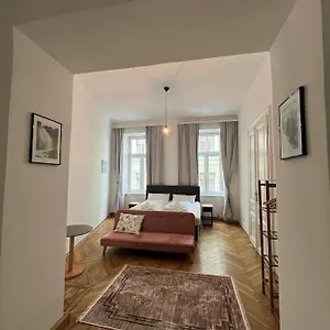 Appartamento Centrally-located Authentic, Vienna