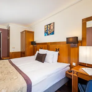 **** Hotel Carlton Buda Castle Maďarsko