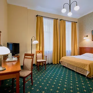 https://hetman.warsawhotelspoland.com